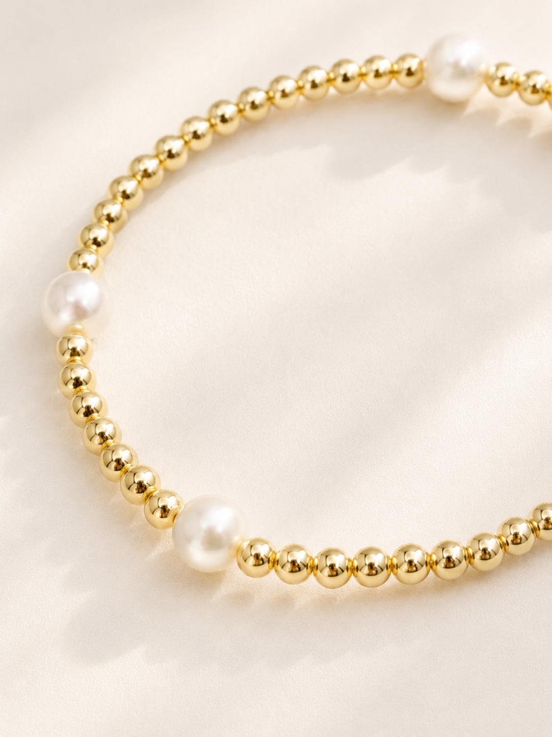 Elegant Freshwater Pearl Necklace & Bracelet Set